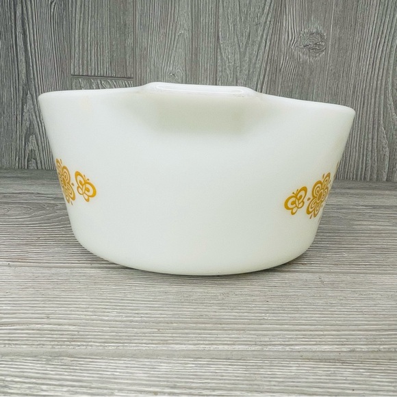 Pyrex by Corningwear 474-b 1.5 l  sauce pan baking dish harvest gold butterfly - Picture 4 of 11